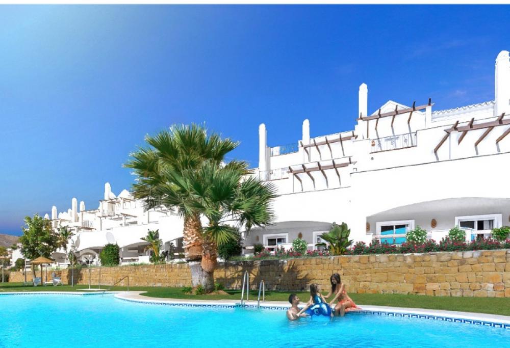 Nueva_andalcia_real_estate