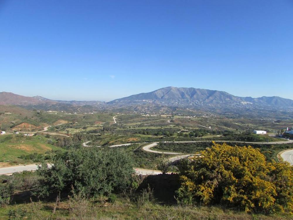 plots for villas in Mijas Costa