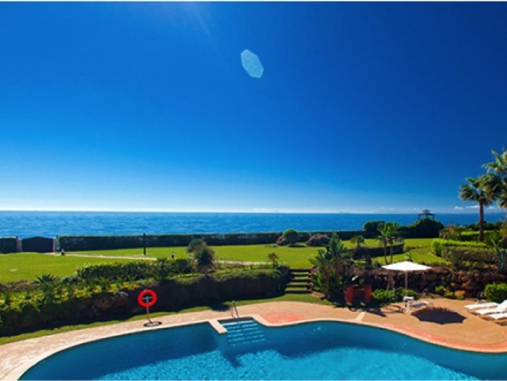 beachfront_marbella_east_complex